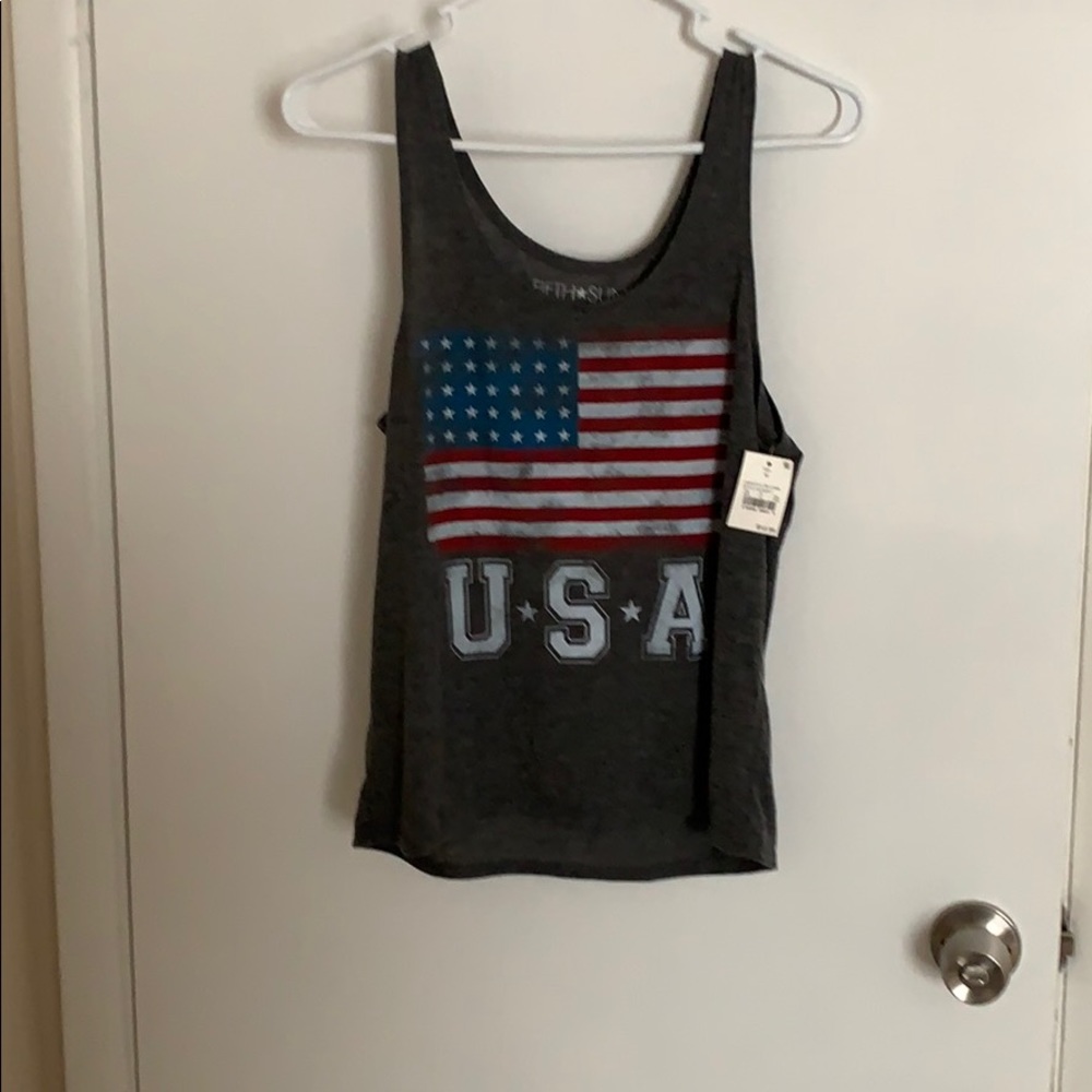 Grey flag crop tank